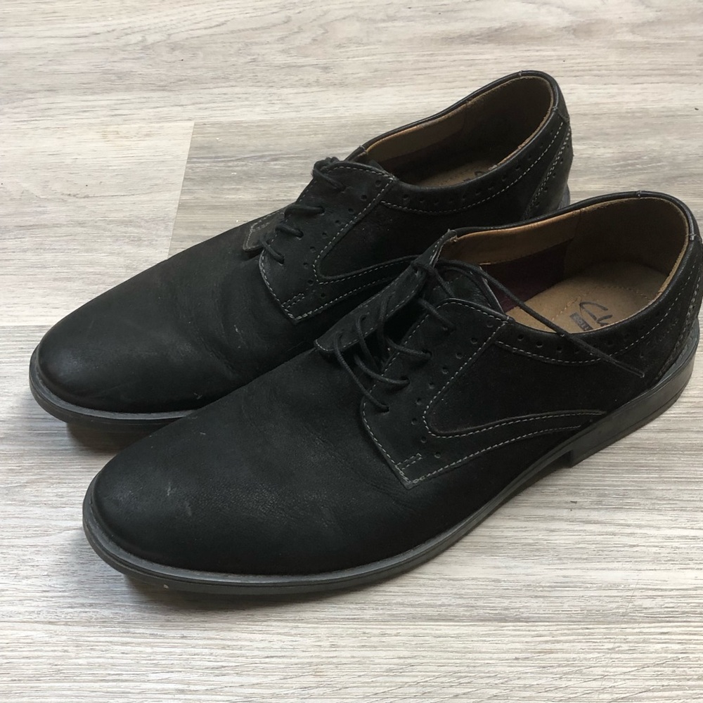 Clarks Men's Black Lace-Up Derby Oxfords